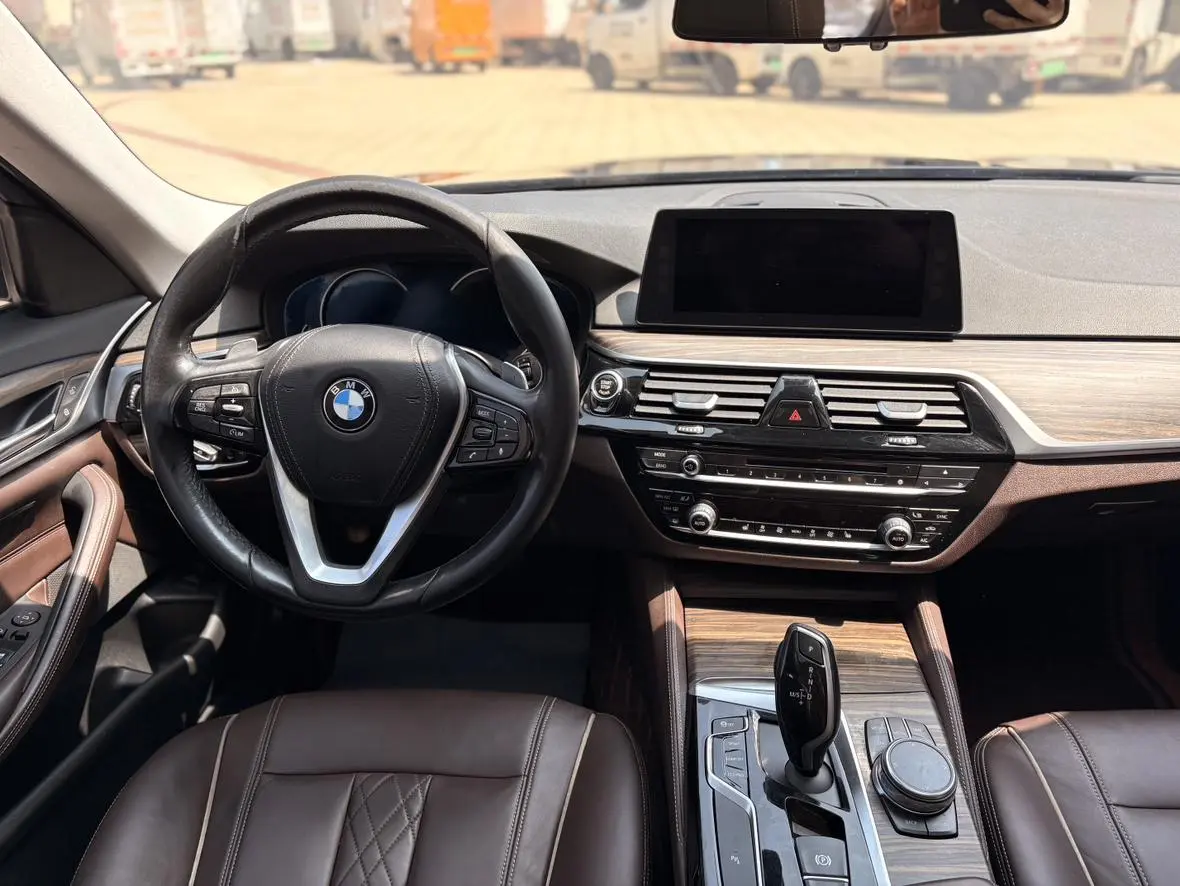 BMW 5 Series 2018 Facelift 530Li Leading Luxury Package