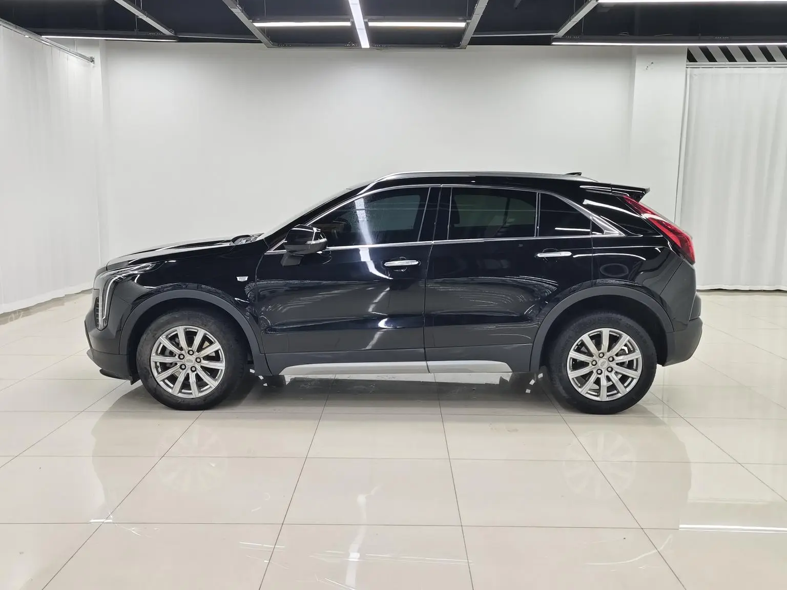 Cadillac XT4 2021 28T 2WD Luxury