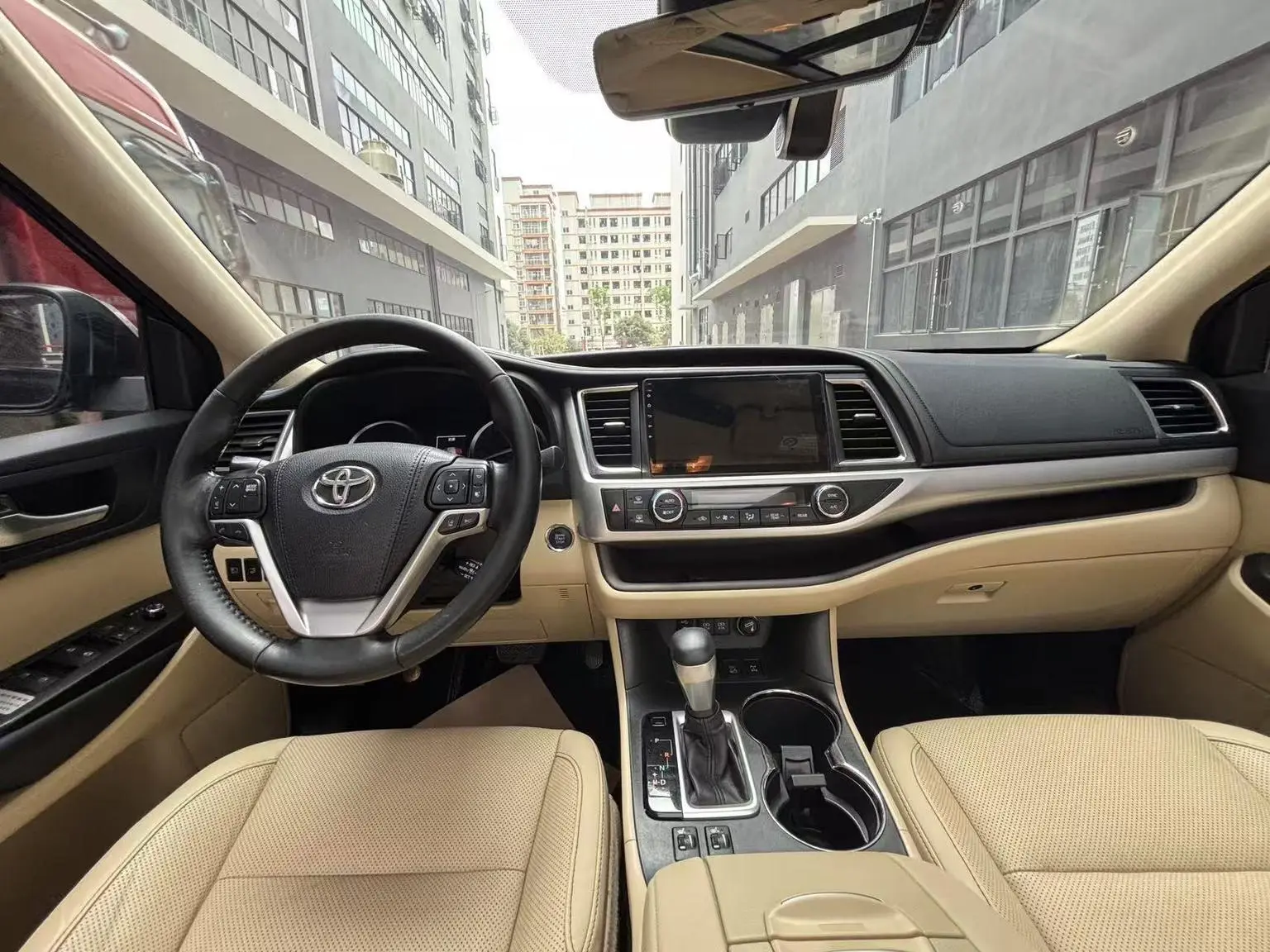 Toyota Highlander 2018 2.0T 4WD Luxury 7 seat China VI