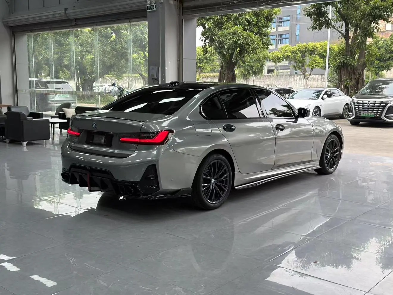 BMW 3 Series 2023 325Li M Sport Shadow Night Package