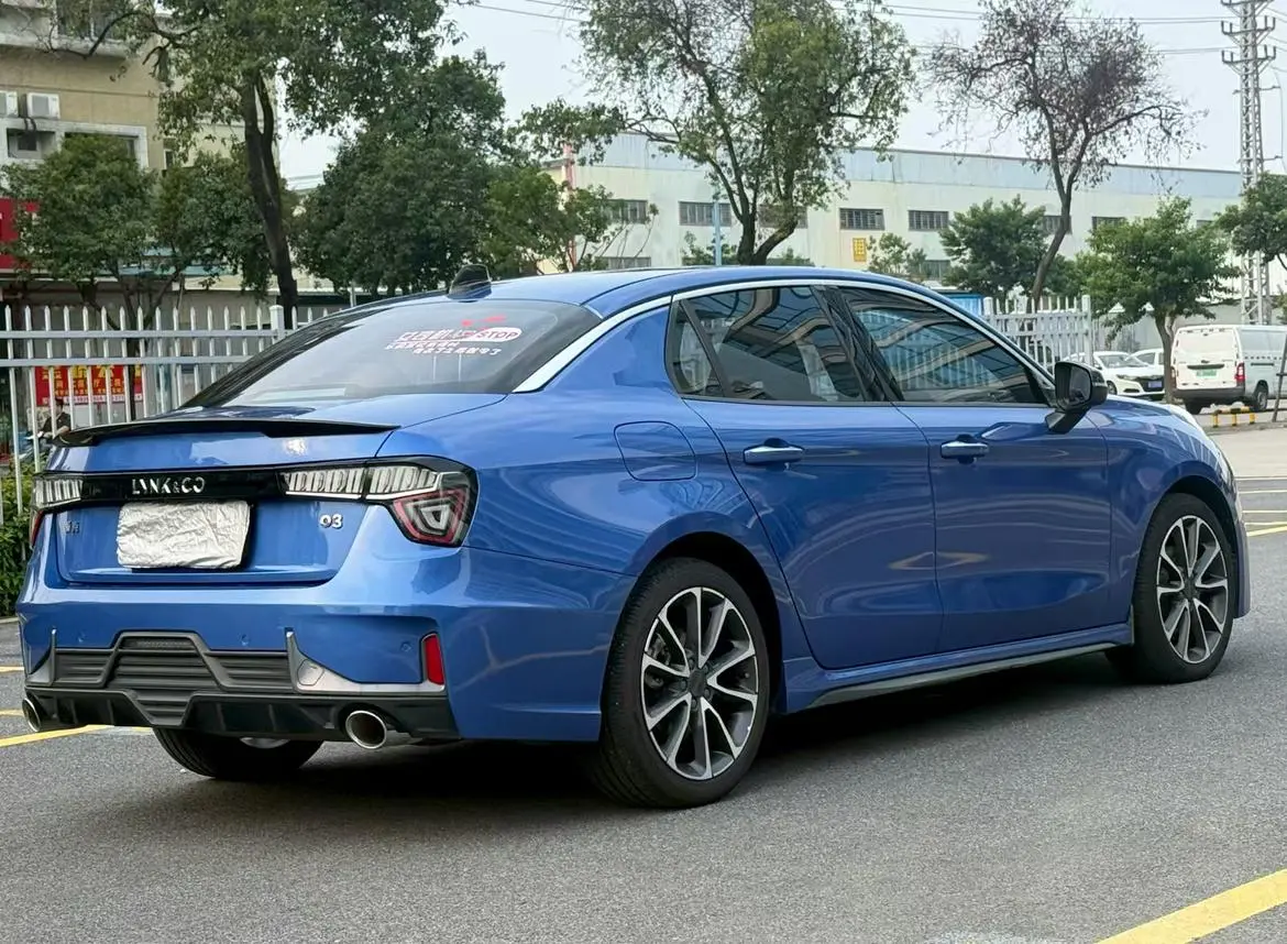 Lynk & Co 03 2019 1.5TD DCT Dynamic