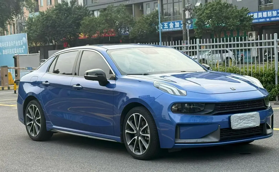 Lynk & Co 03 2019 1.5TD DCT Dynamic