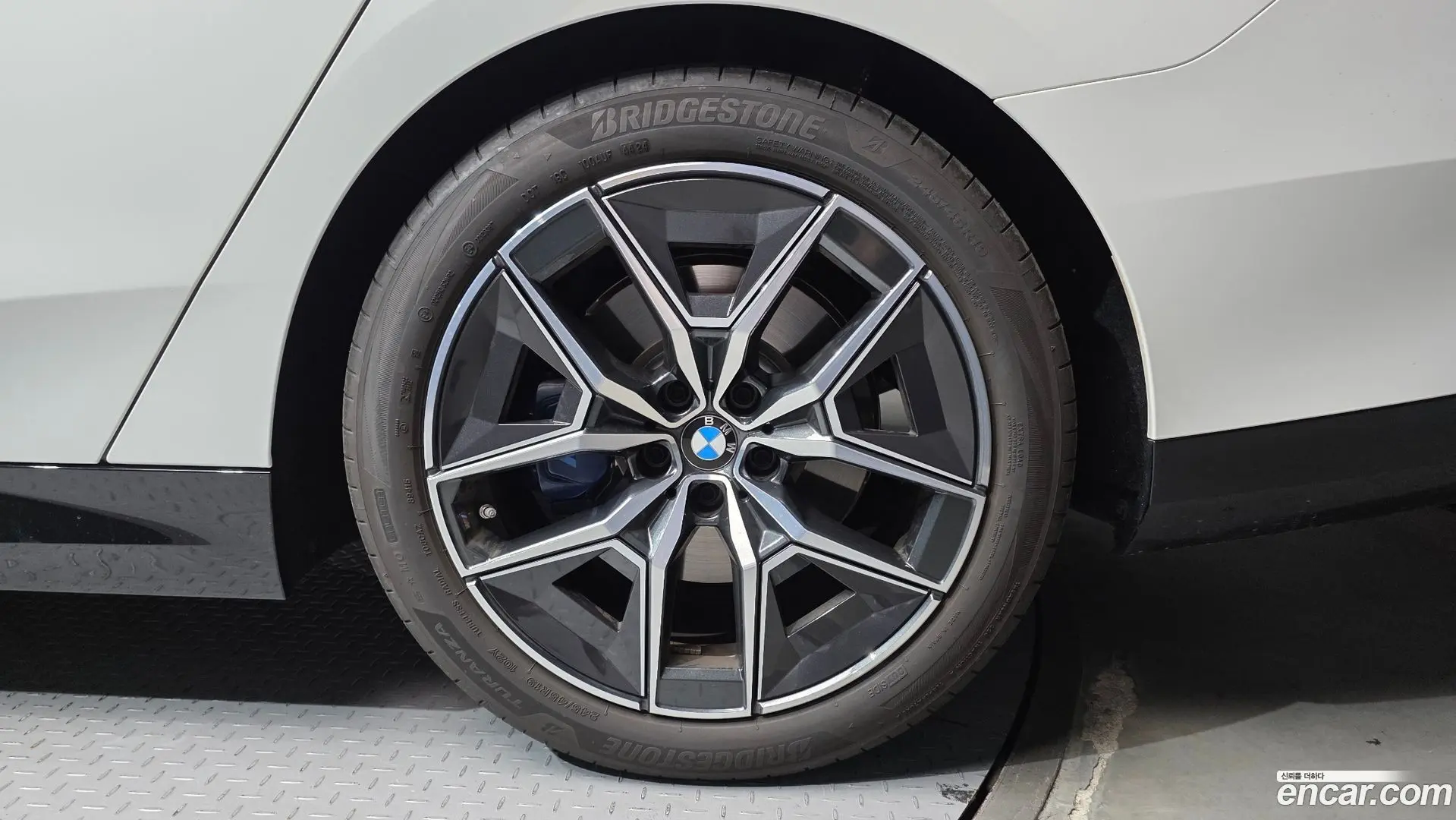 BMW 5-Series 520i M Sport 2023