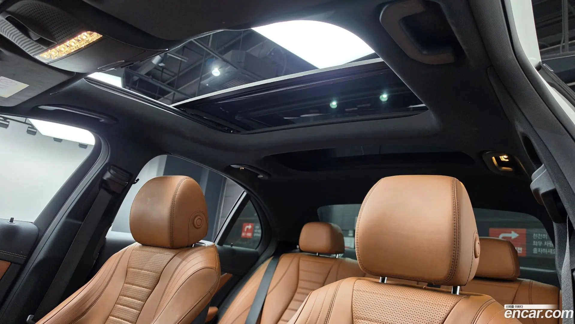 Mercedes-Benz E-Class E350 4MATIC AMG Line
