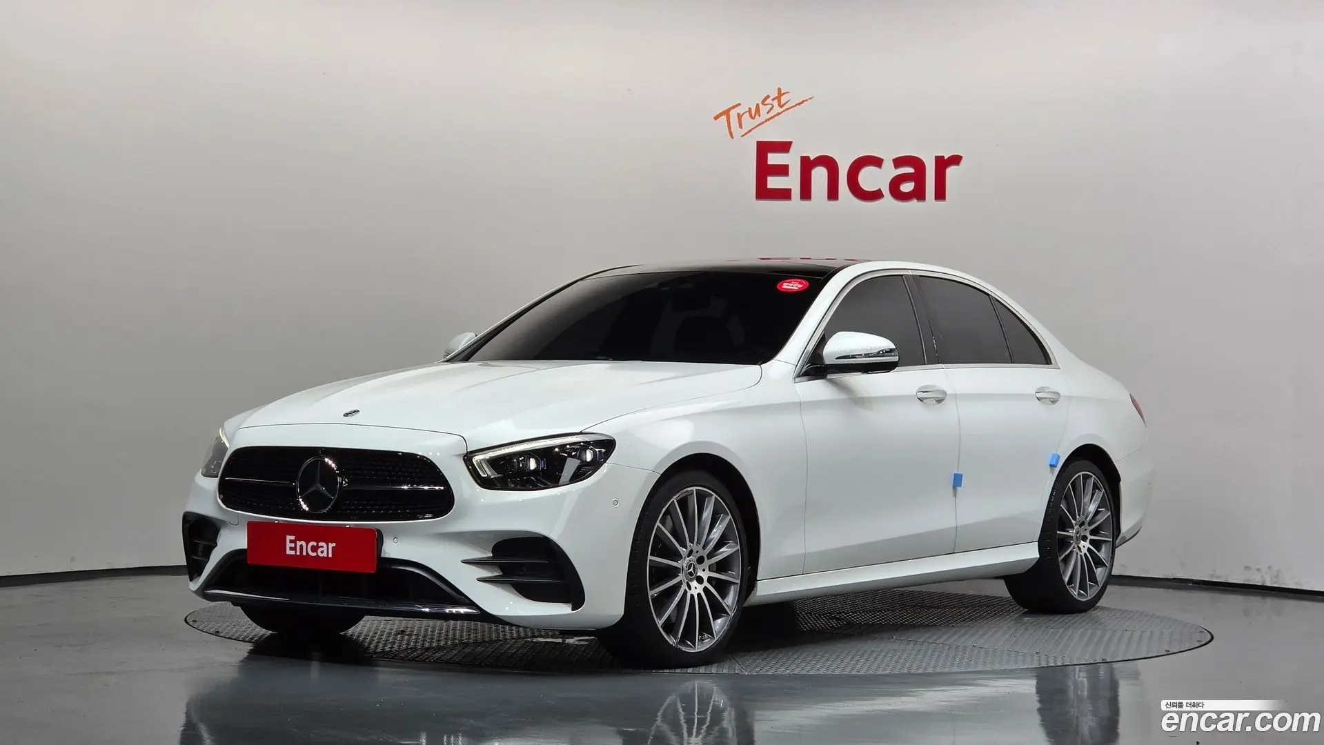 Mercedes-Benz E-Class E350 4MATIC AMG Line