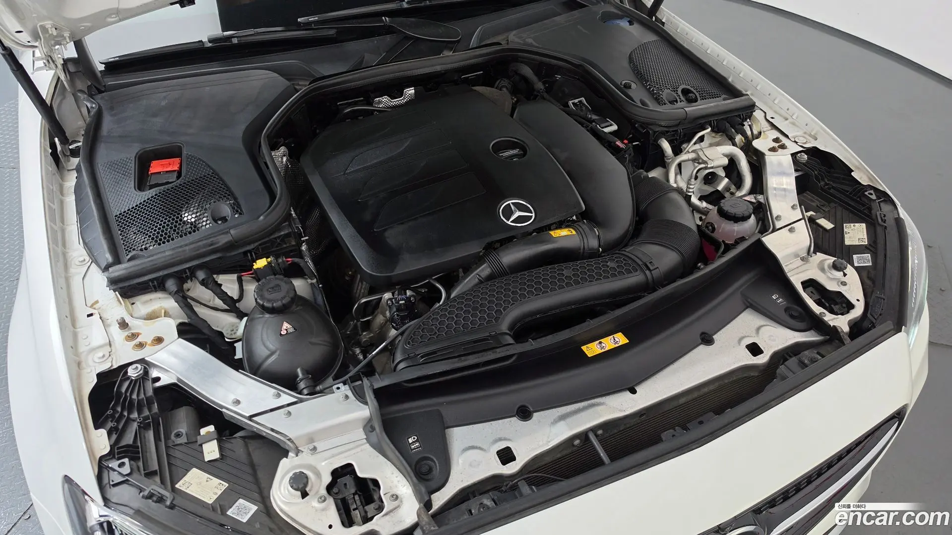 Mercedes-Benz E-Class E350 4MATIC AMG Line