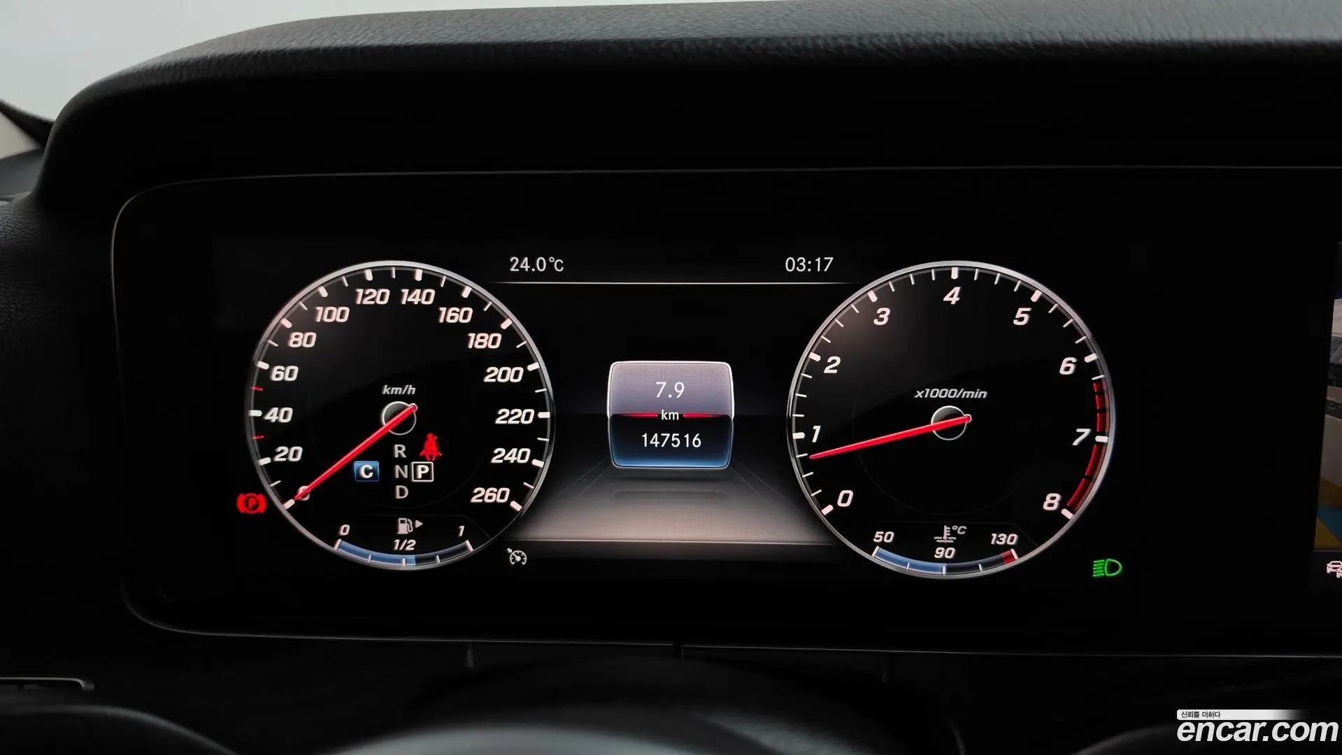 Mercedes-Benz E-Class E300 4MATIC Avnatgarde 2016