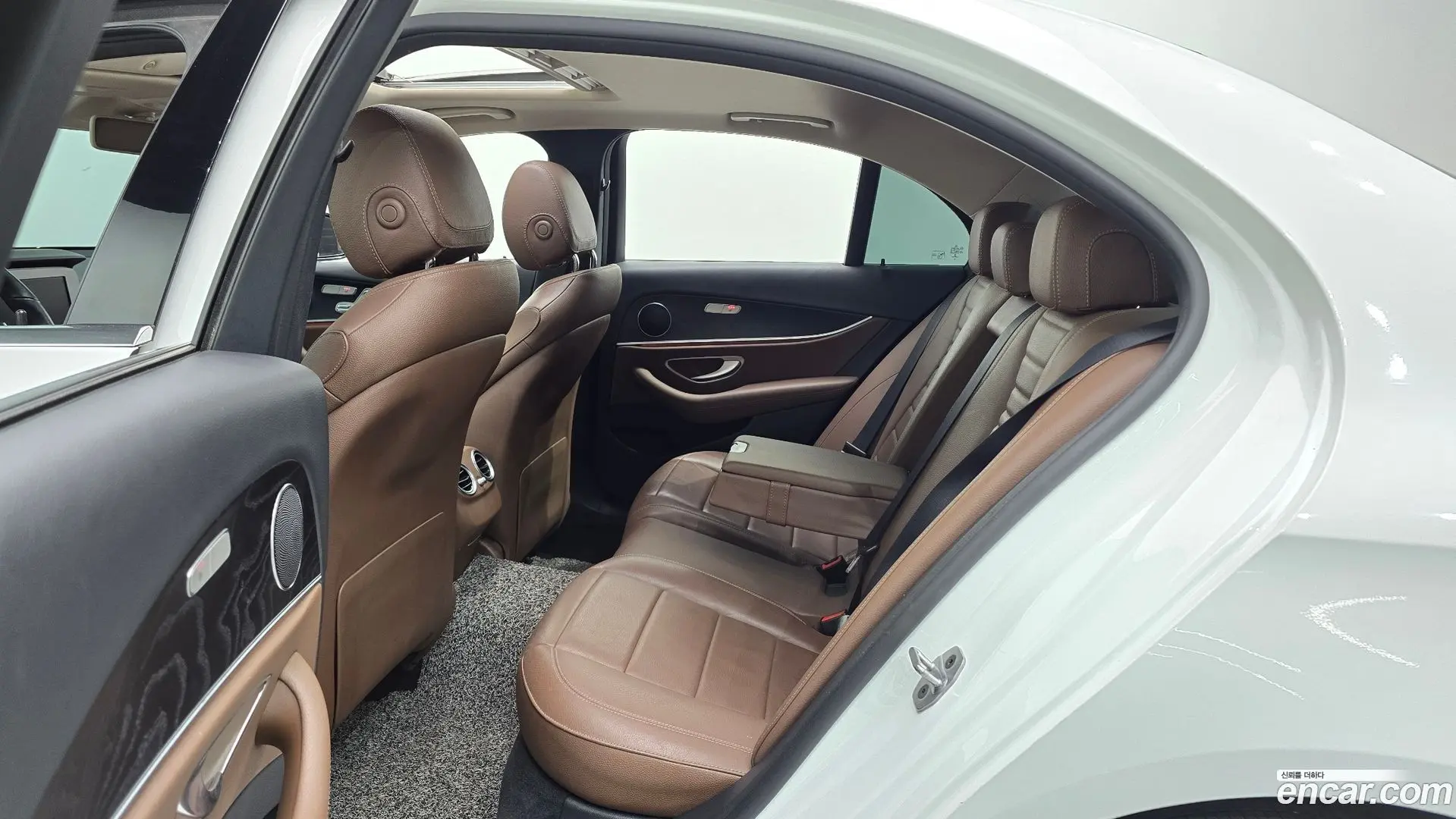 Mercedes-Benz E-Class E220d Avantgarde