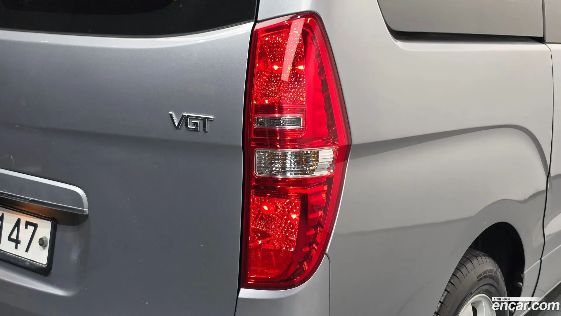 Hyundai Starex 4WD Wagon 12-Seater