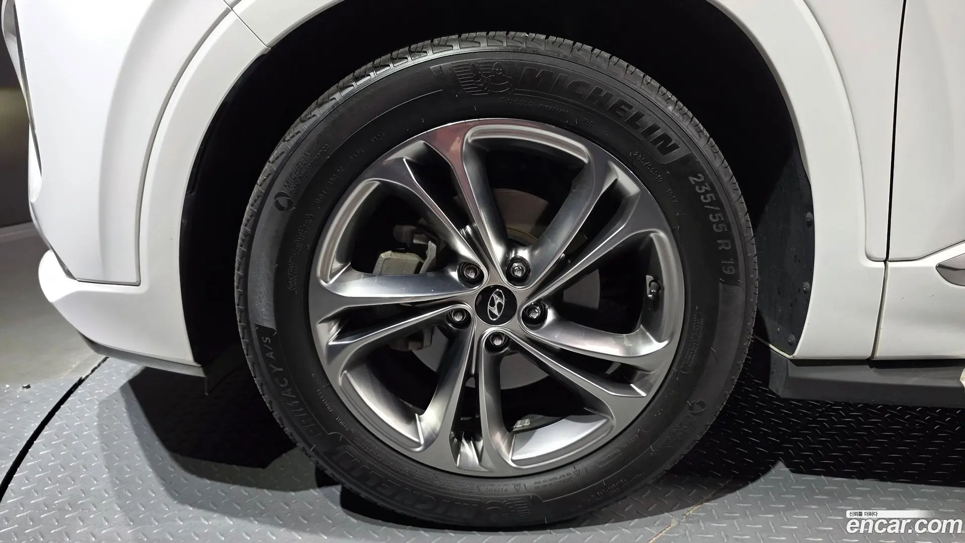Hyundai Santafe Gasoline 2.0T 4WD