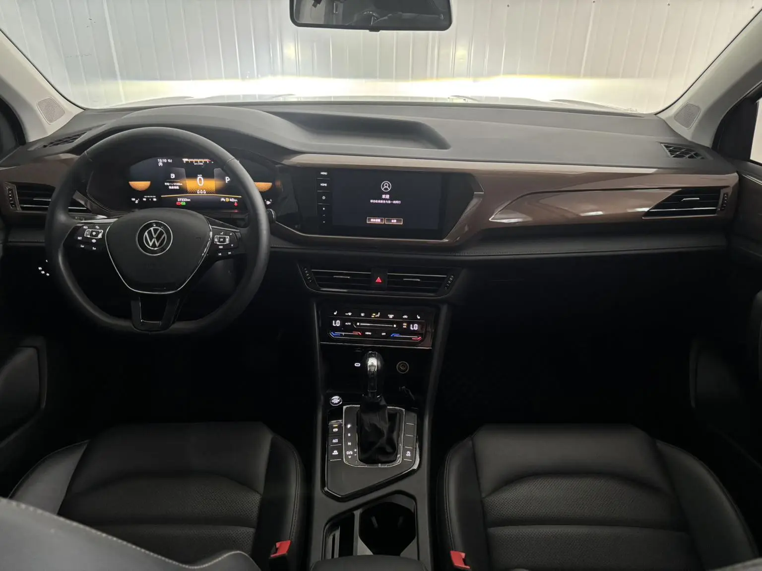 Volkswagen Tharu 2022 280TSI 2WD Luxury