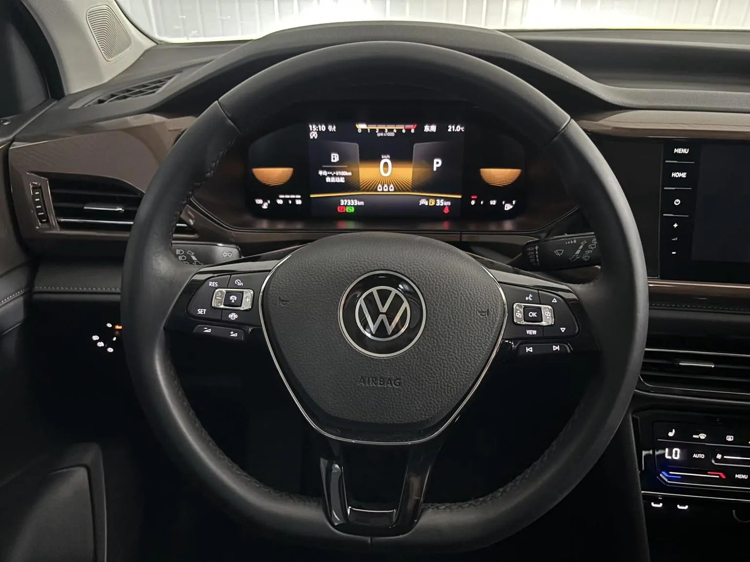 Volkswagen Tharu 2022 280TSI 2WD Luxury