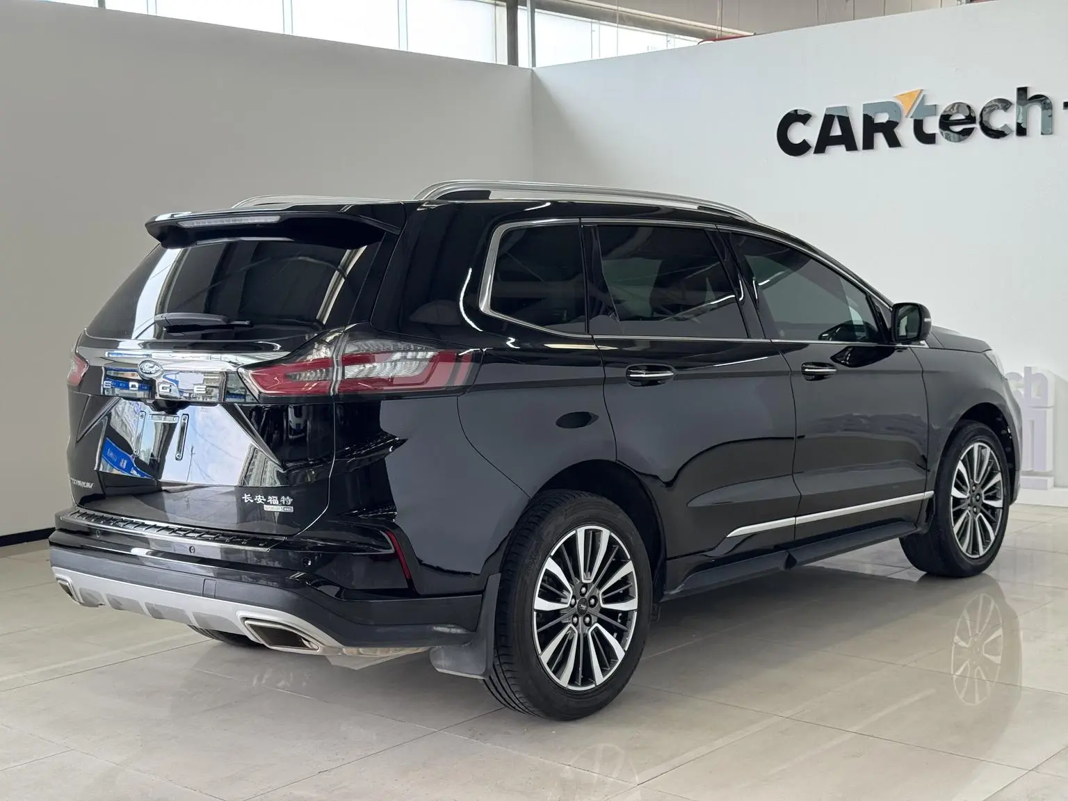 Ford Edge 2021 PLUS EcoBoost 245 2WD Sharp Luxury 7 seat