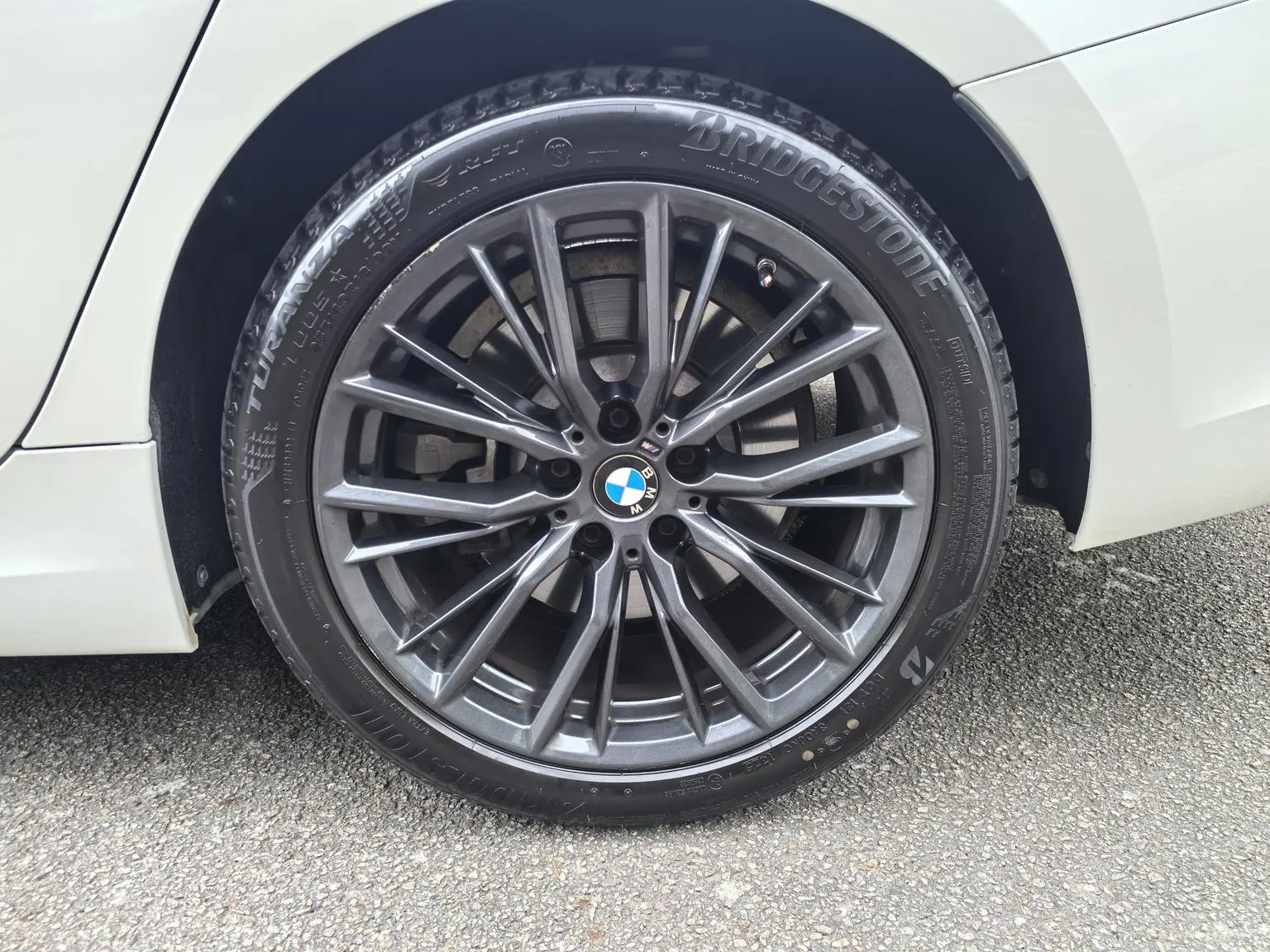 BMW 3 Series 2020 330Li xDrive M Sport Shadow Night Package