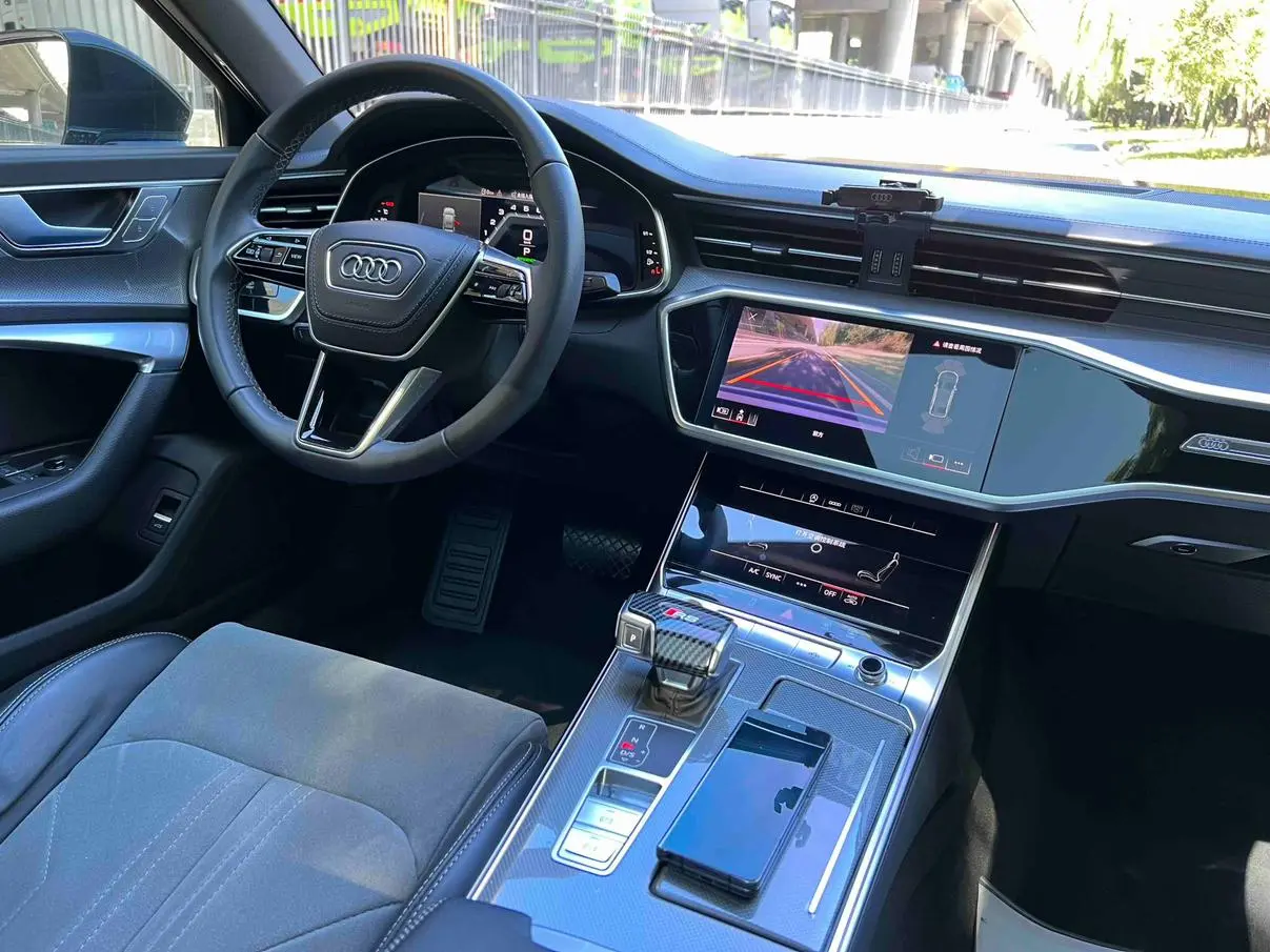 Audi A6L 2024 45 TFSI Select Dynamic