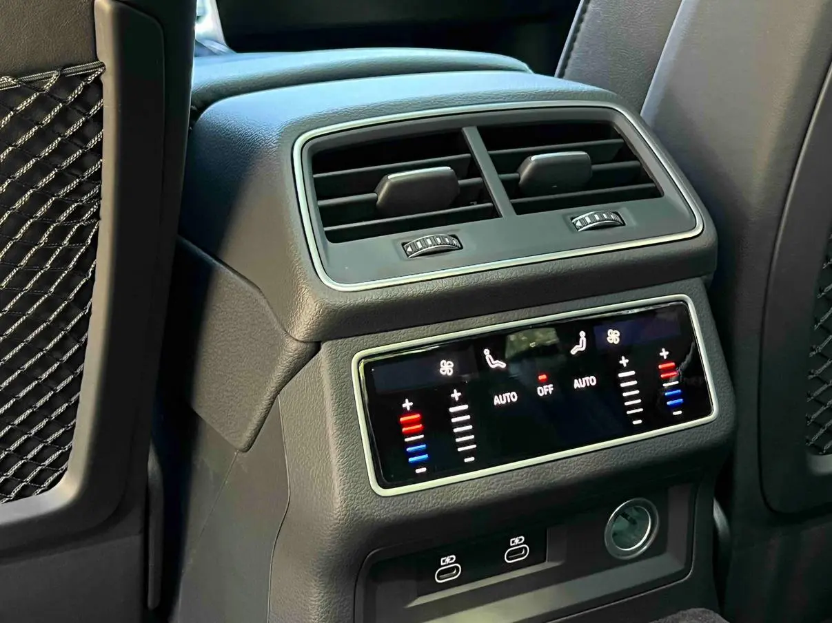 Audi A6L 2024 45 TFSI Select Dynamic