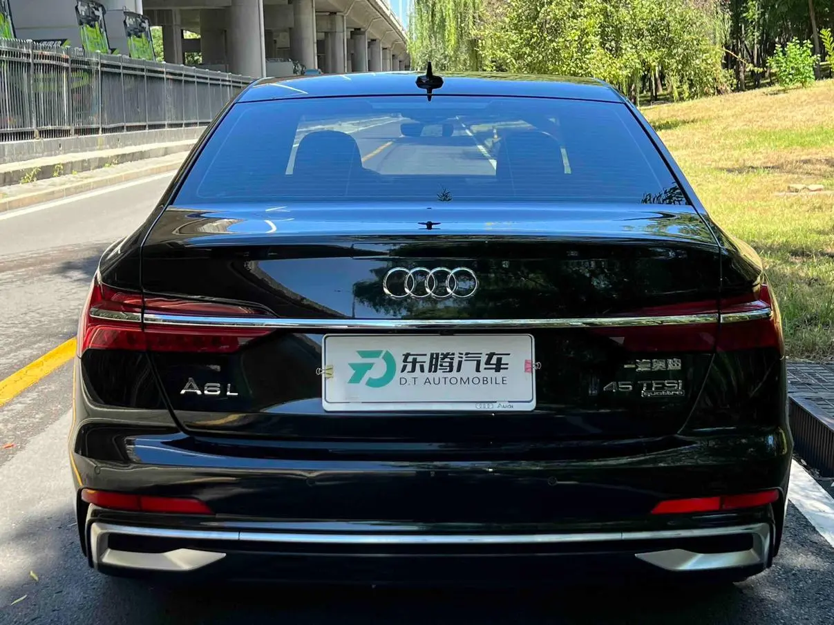 Audi A6L 2024 45 TFSI Select Dynamic