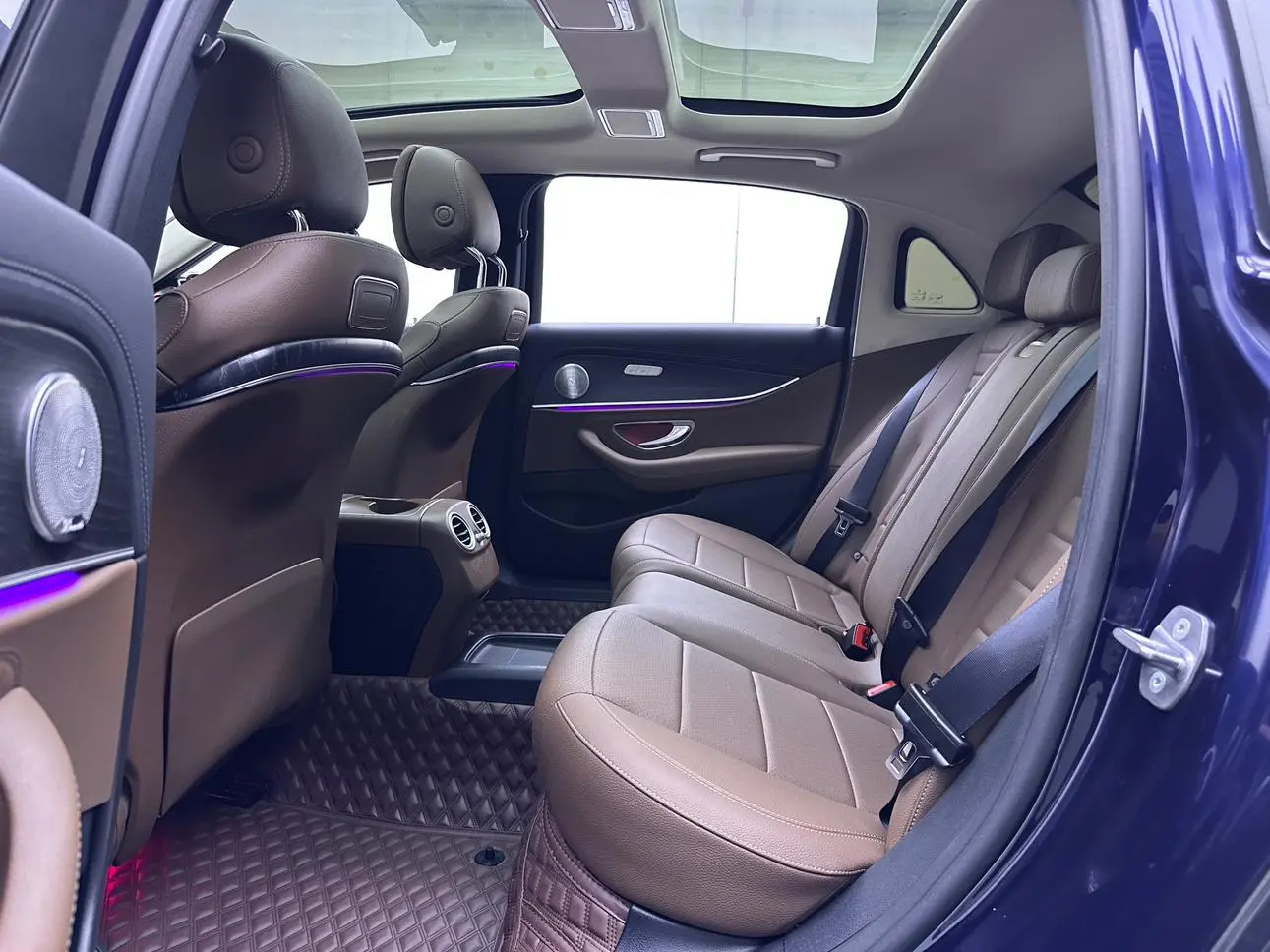 Mercedes-Benz E Class 2019 E 300 L Fashion