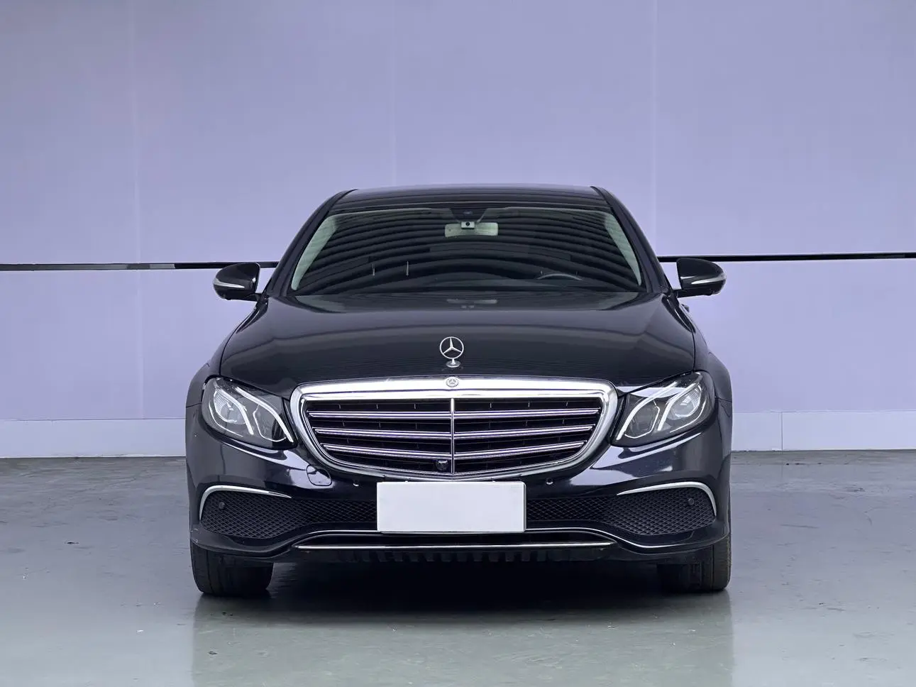 Mercedes-Benz E Class 2019 E 300 L Fashion