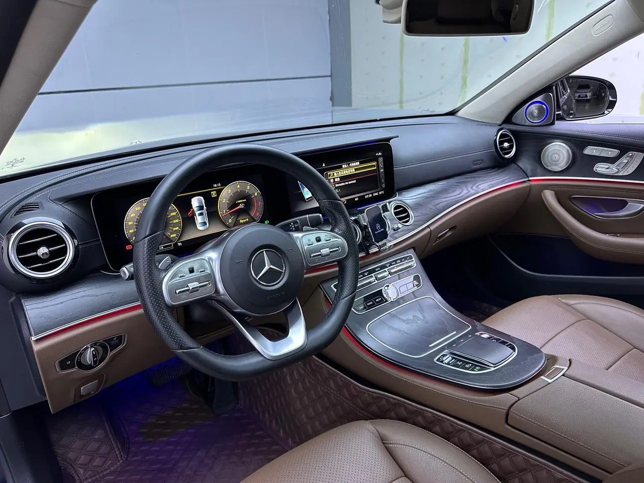 Mercedes-Benz E Class 2019 E 300 L Fashion