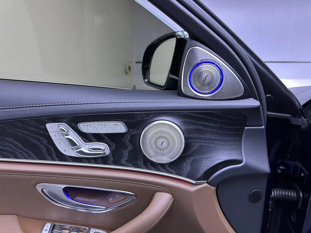 Mercedes-Benz E Class 2019 E 300 L Fashion