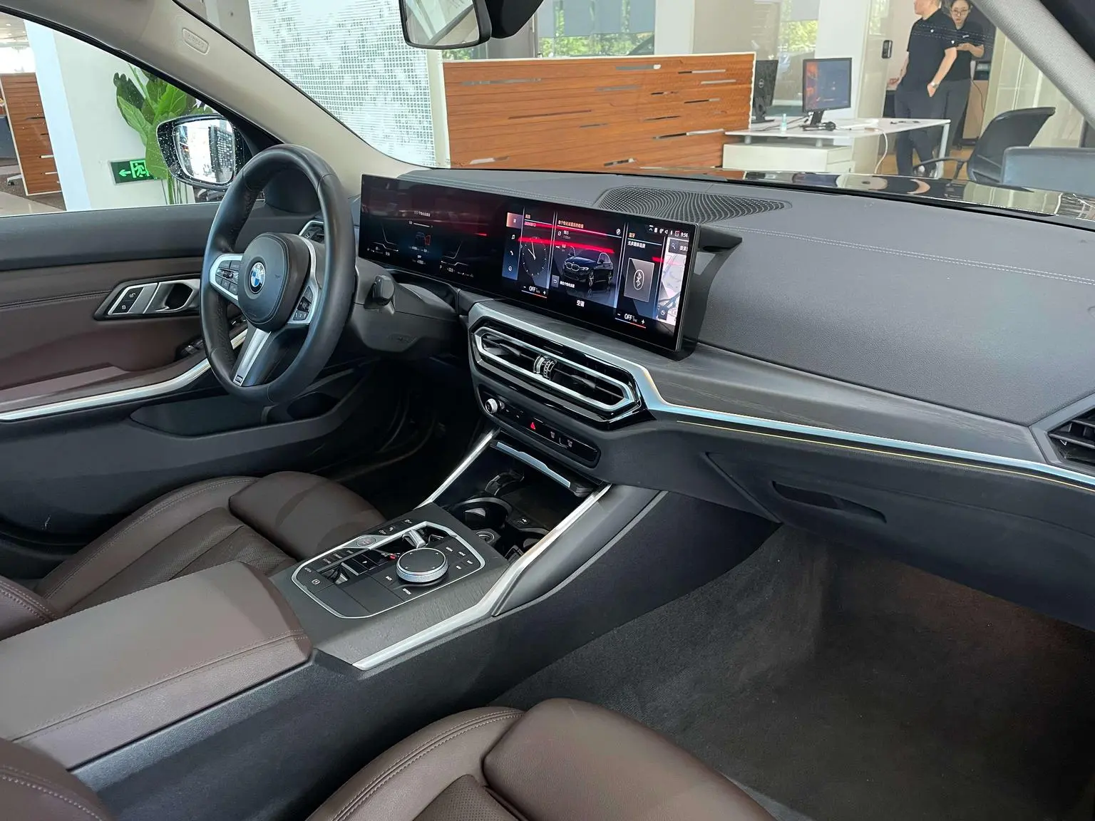 BMW 3 Series 2023 325i M Sport Package