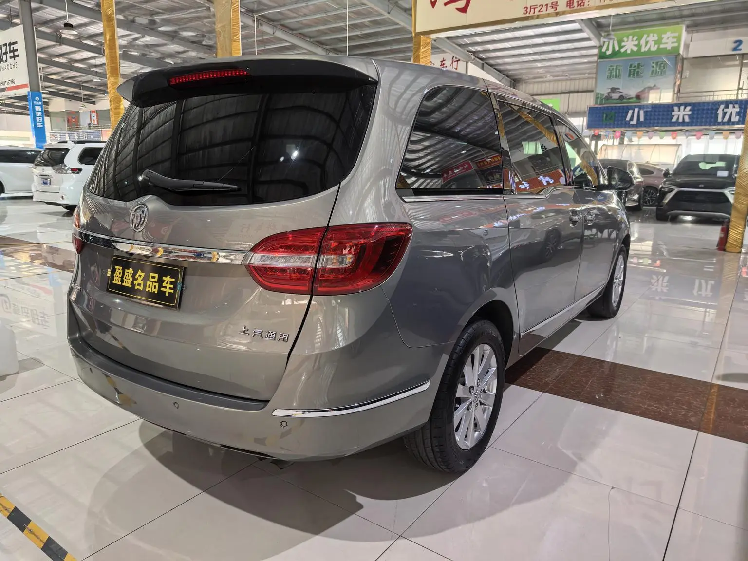 Buick GL8 2018 28T Luxury China VI