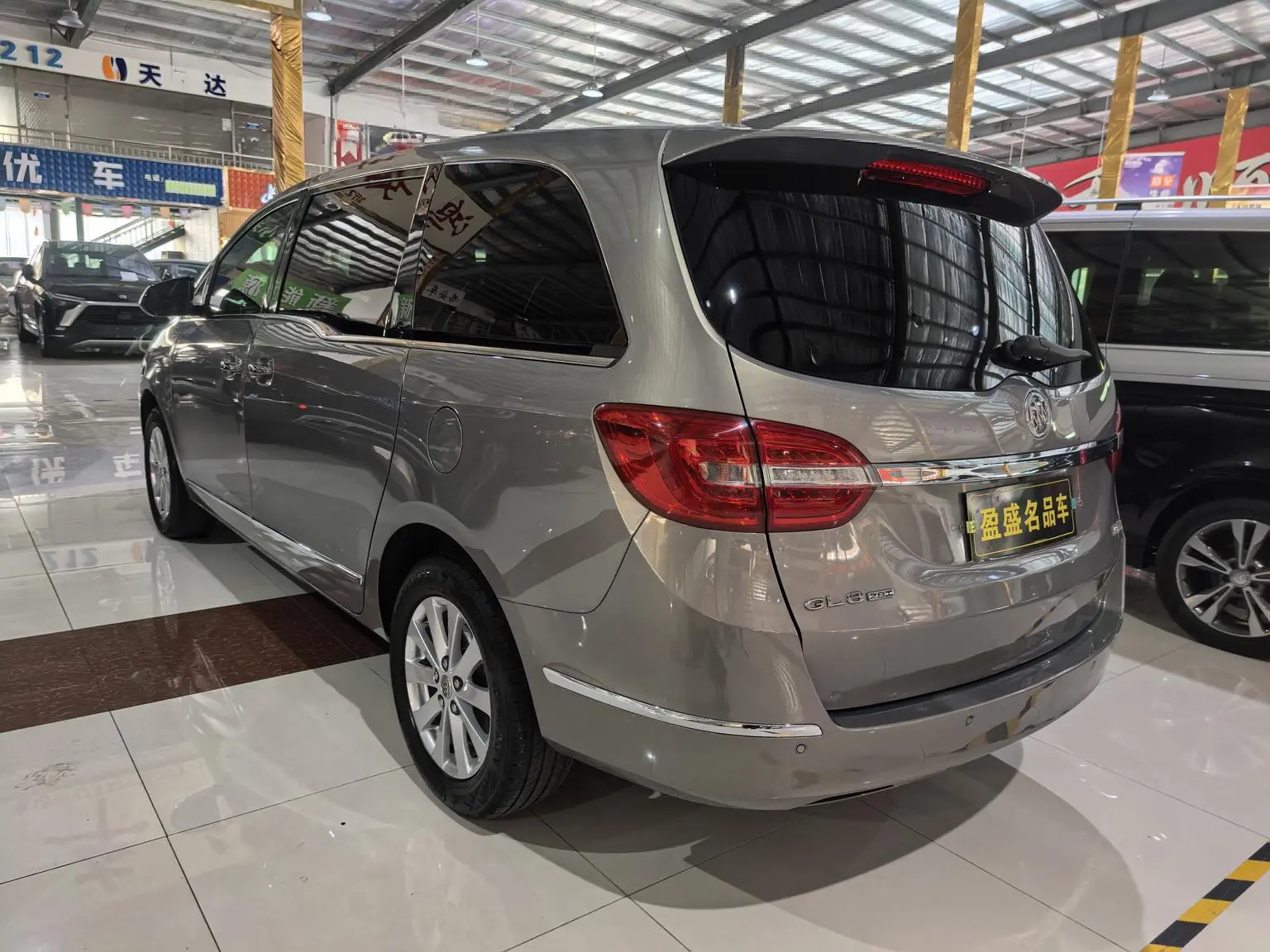 Buick GL8 2018 28T Luxury China VI