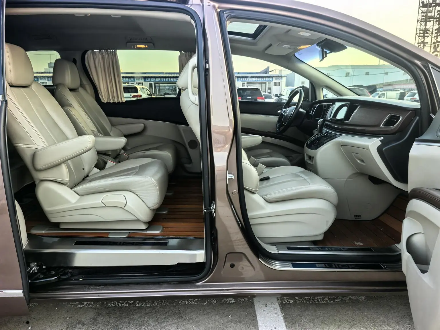 Buick GL8 2018 28T Luxury China VI