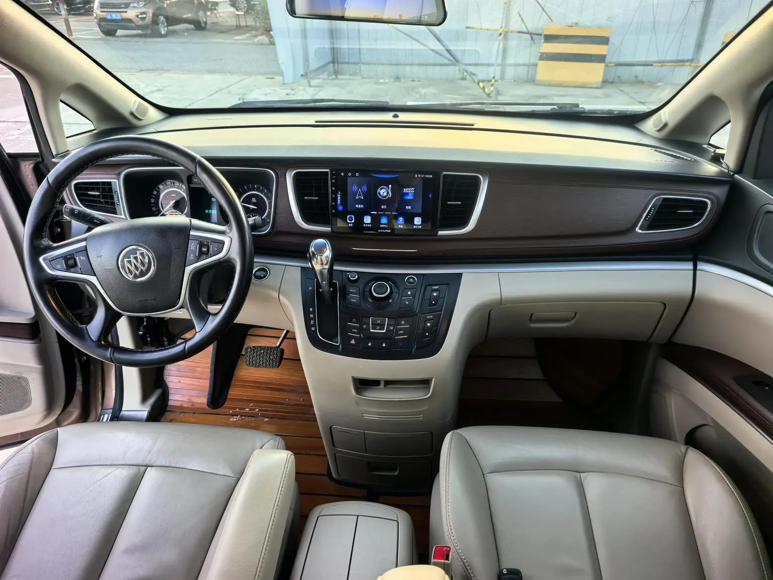 Buick GL8 2018 28T Luxury China VI
