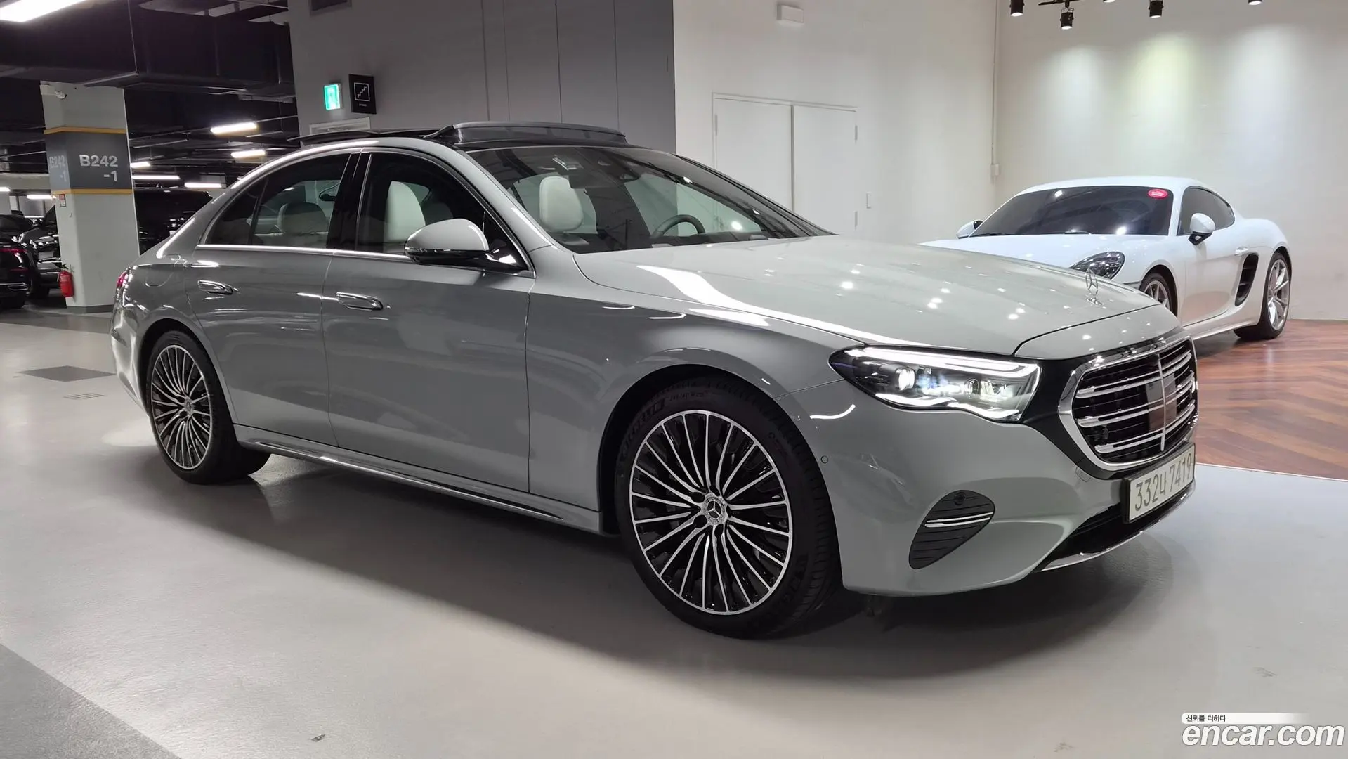 Mercedes-Benz E-Class E450 4MATIC Exclusive