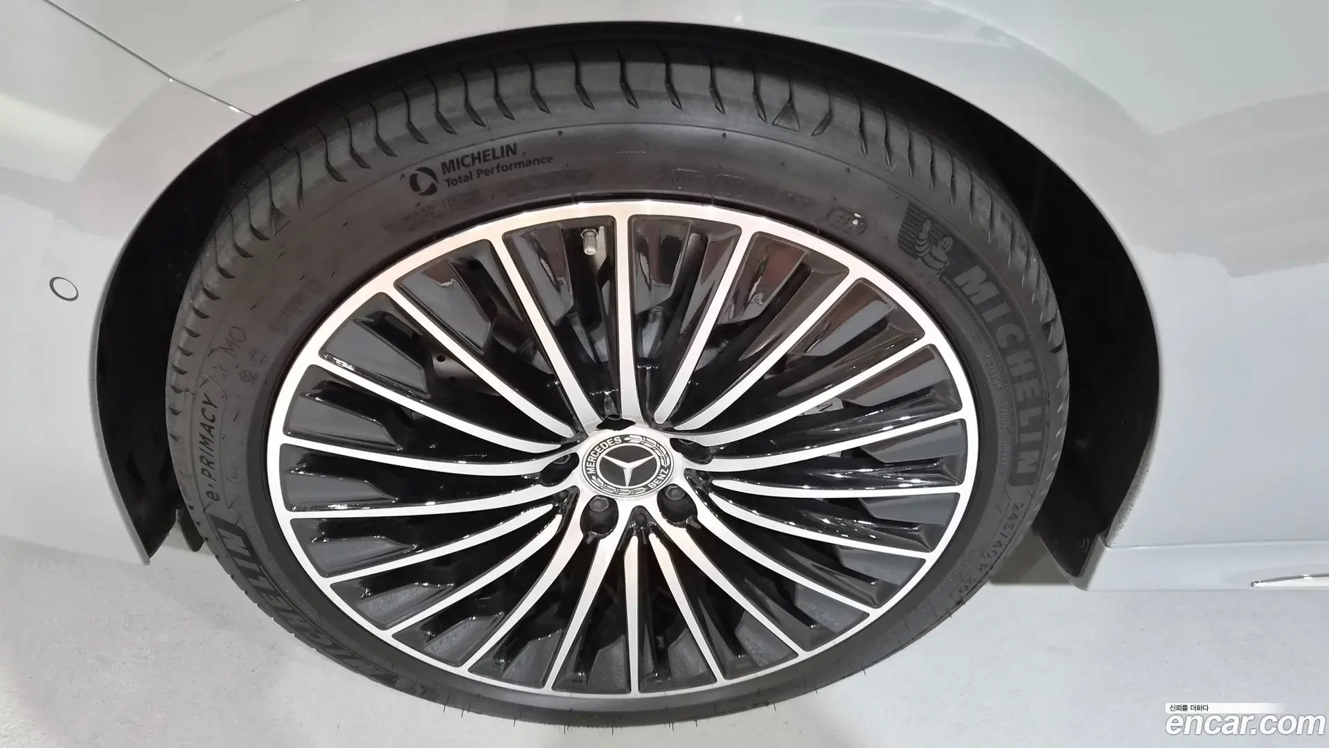 Mercedes-Benz E-Class E450 4MATIC Exclusive