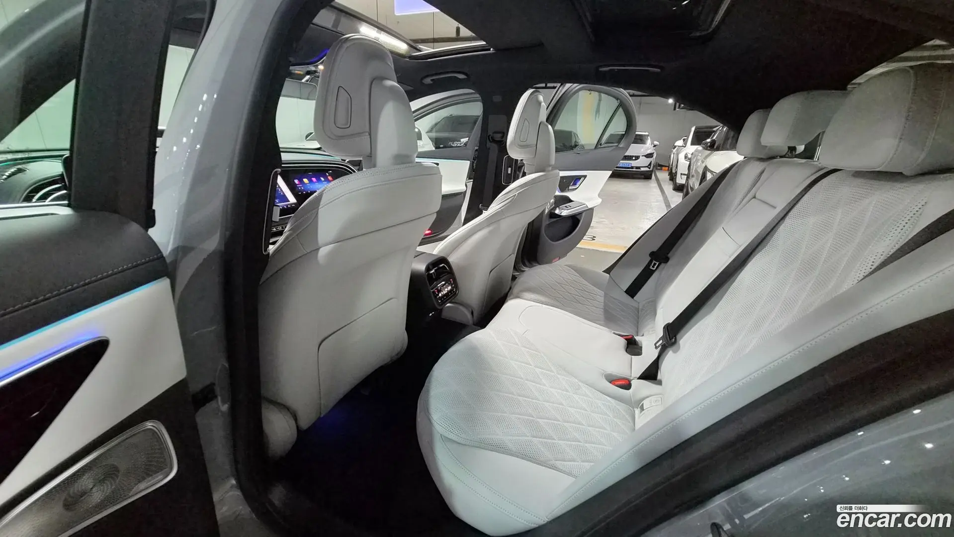 Mercedes-Benz E-Class E450 4MATIC Exclusive