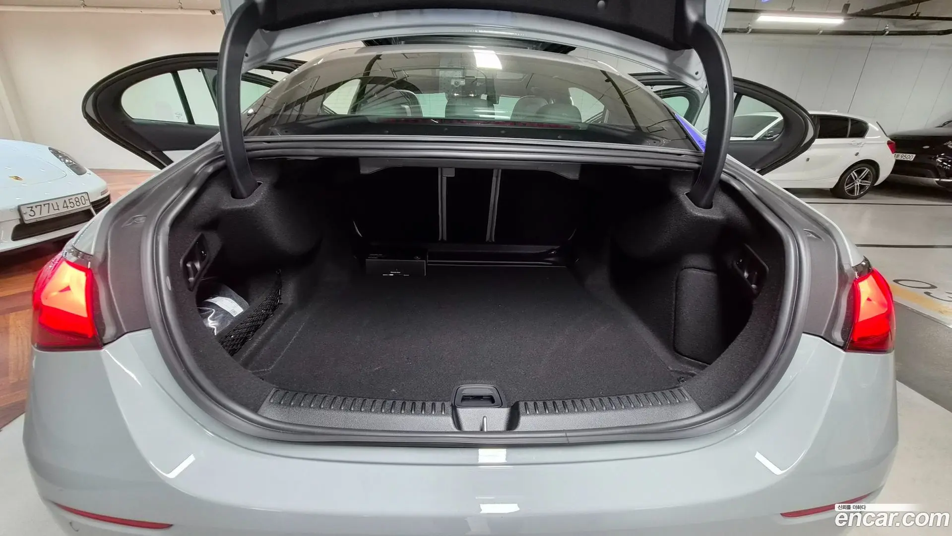 Mercedes-Benz E-Class E450 4MATIC Exclusive