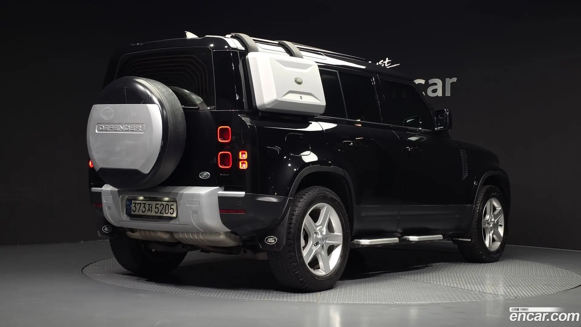 Land Rover Defender 110 D250 SE
