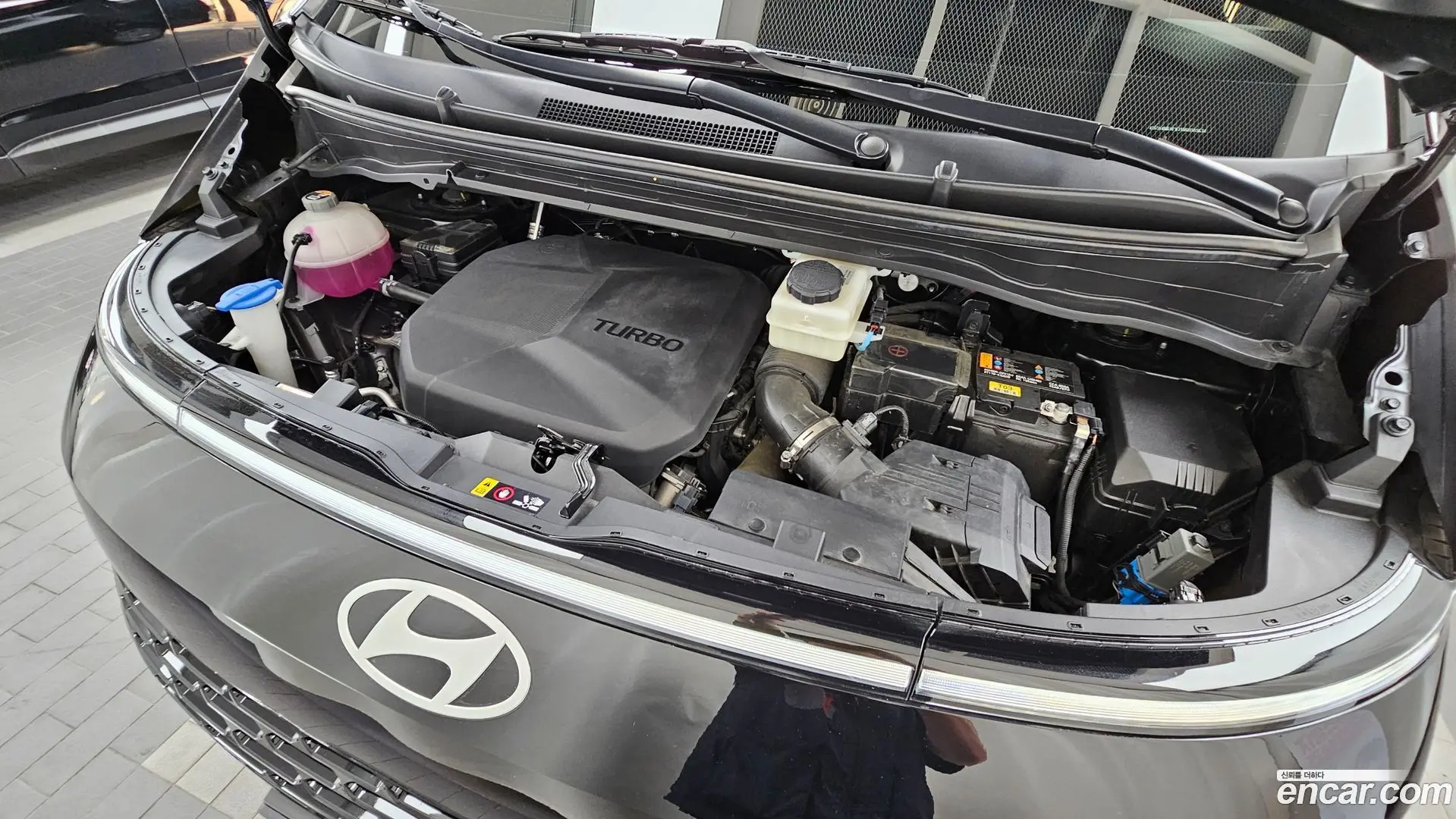 Hyundai Staria Cargo 5-Seater 2022