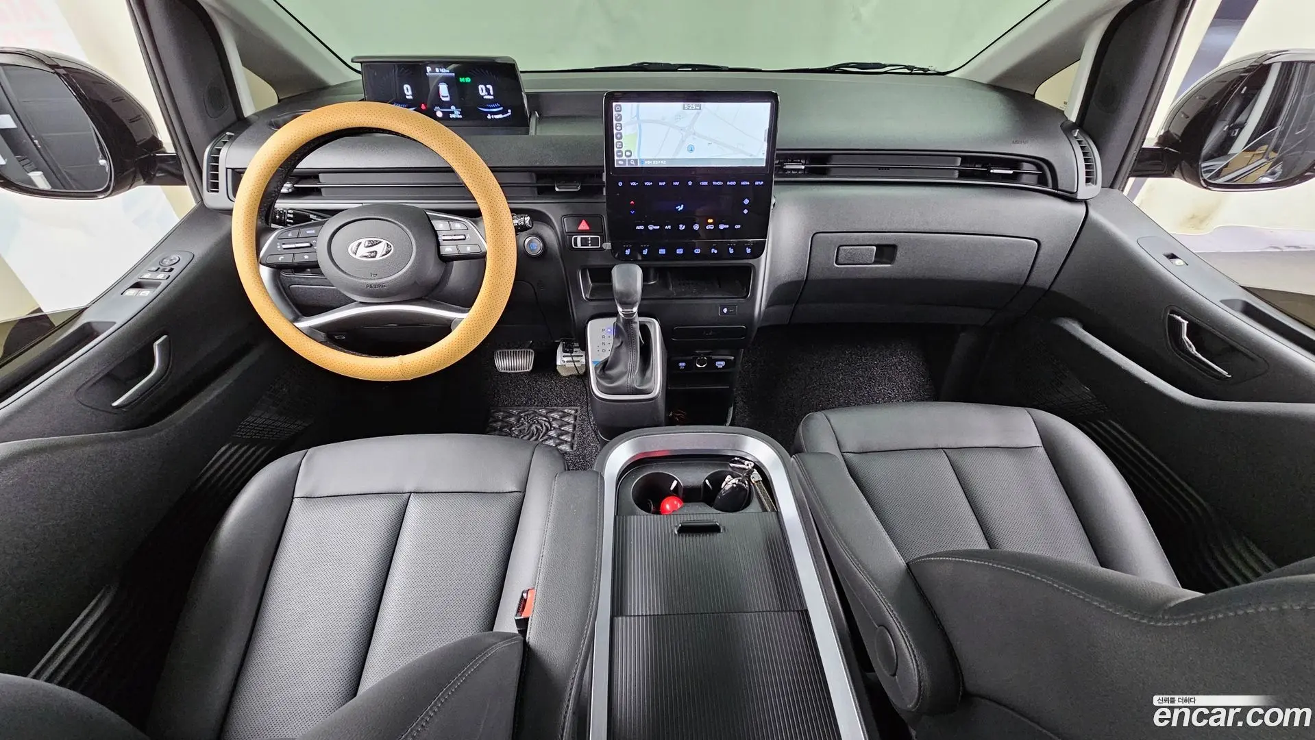 Hyundai Staria Cargo 5-Seater 2022