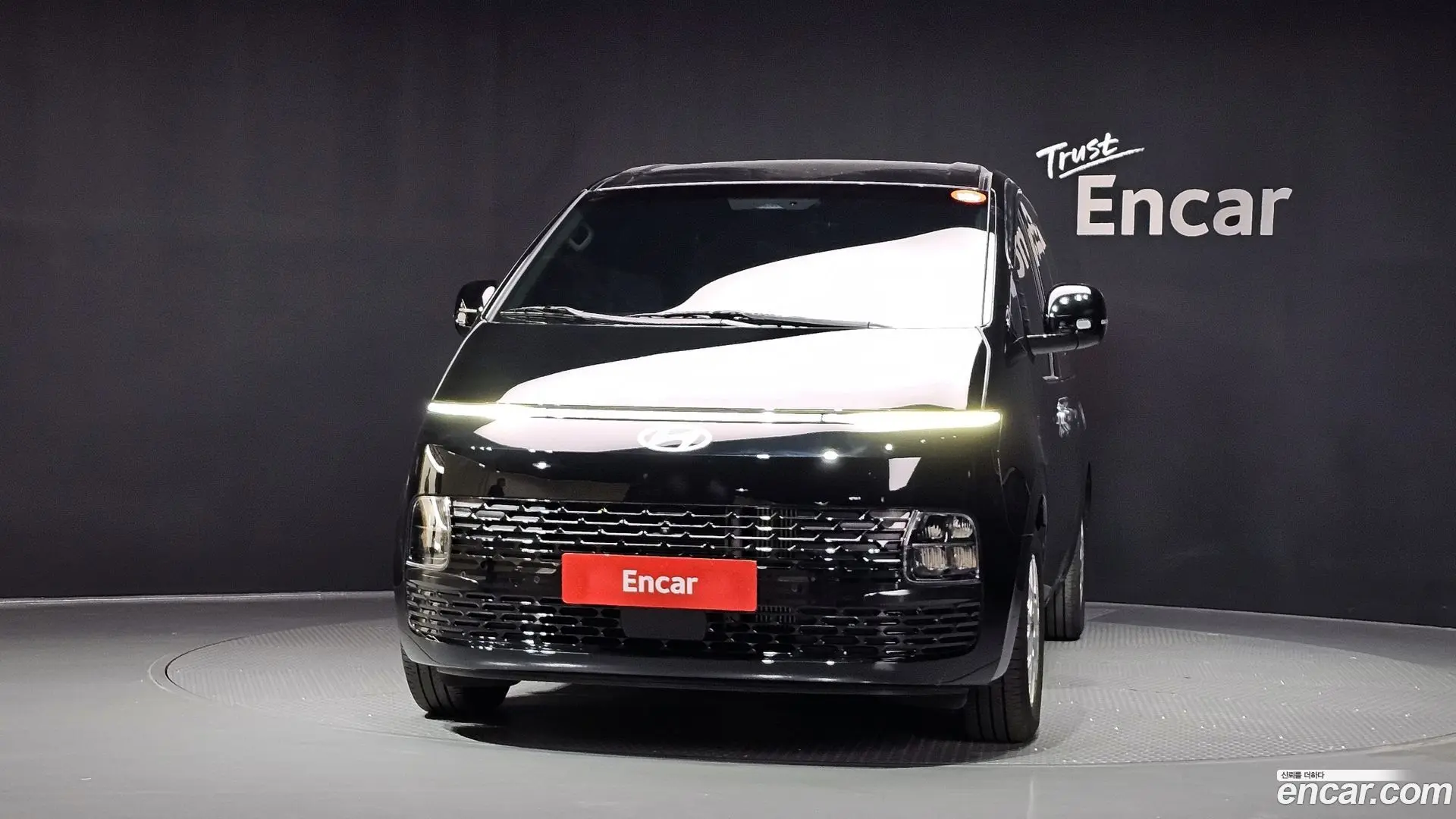 Hyundai Staria Cargo 5-Seater 2022