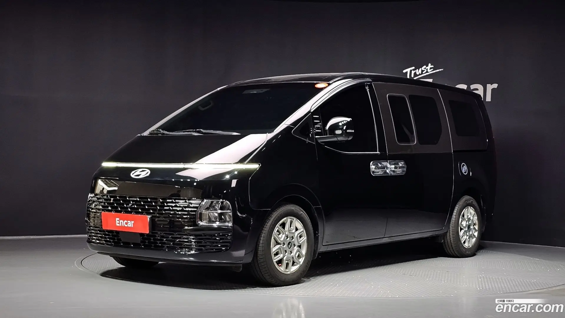 Hyundai Staria Cargo 5-Seater 2022