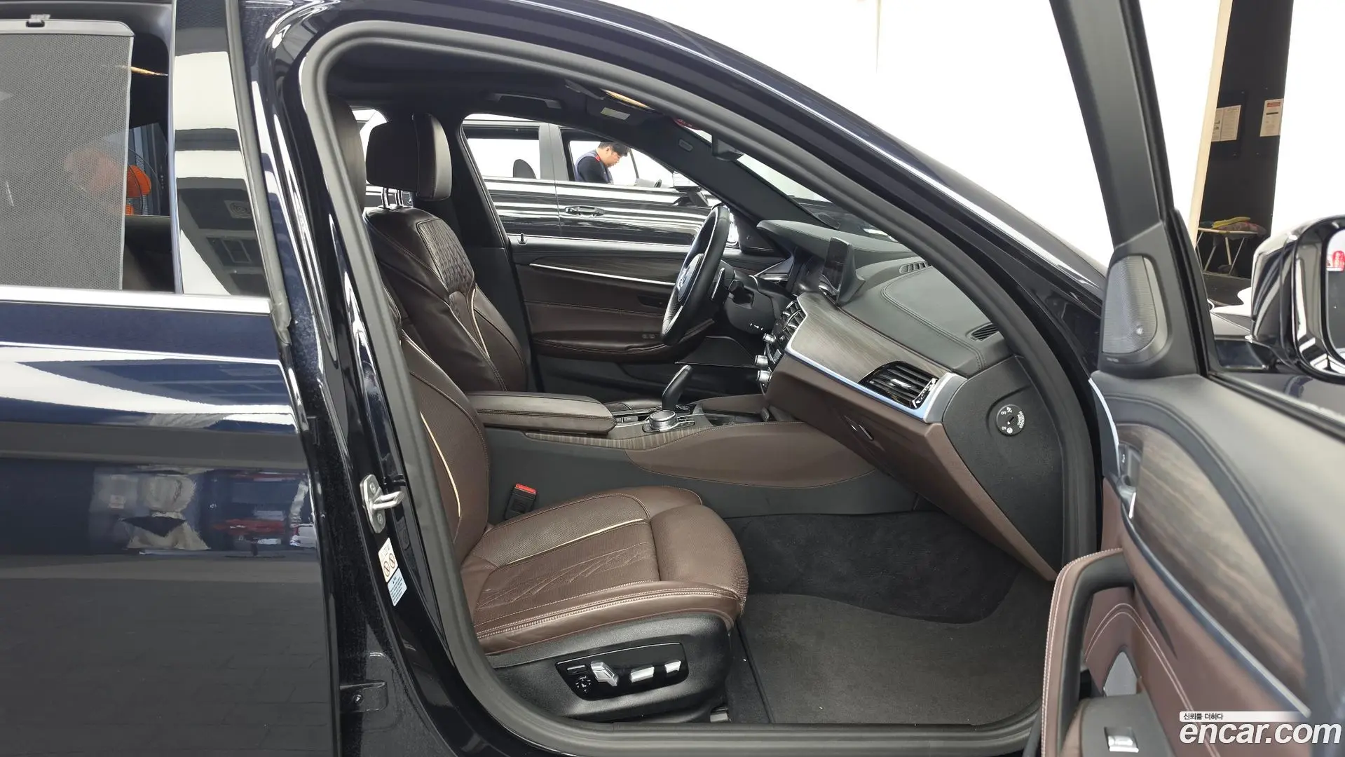 BMW 5-Series 520d xDrive M Sport Package Plus 2020