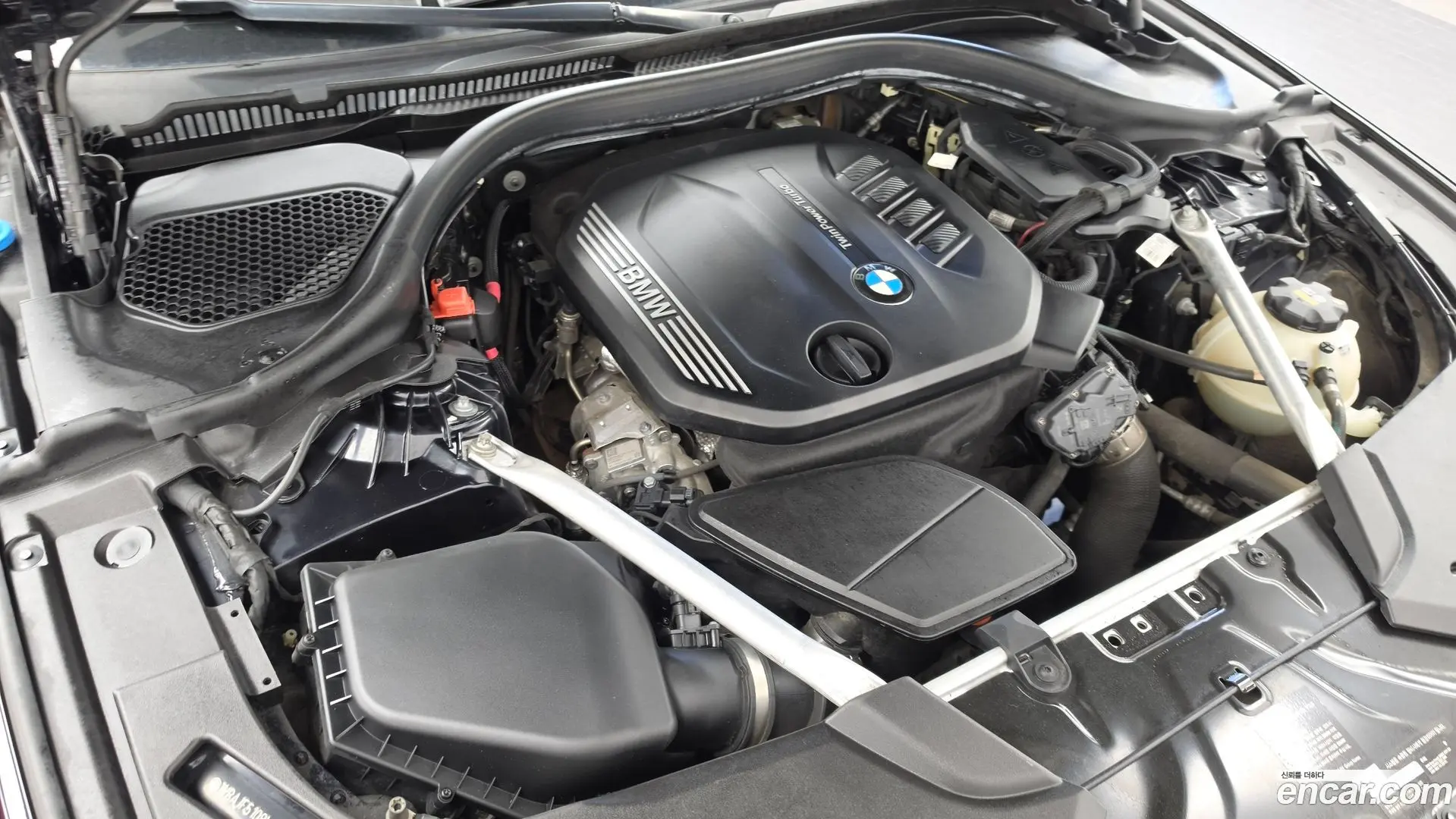 BMW 5-Series 520d xDrive M Sport Package Plus 2020