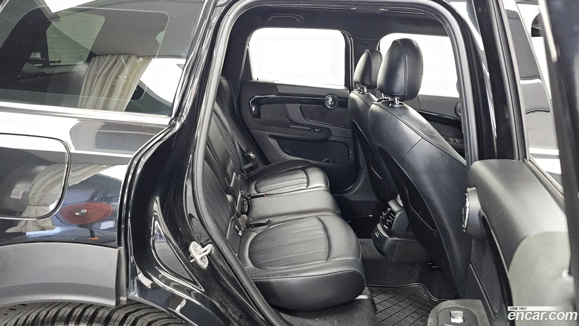 Mini Countryman JCW Launch Pack