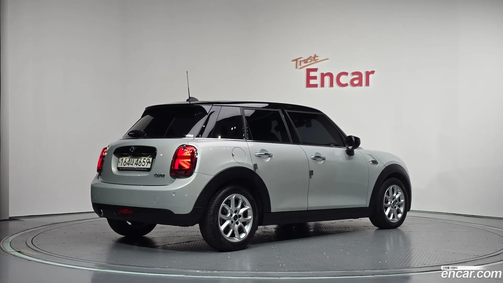 Mini Cooper 5Door HIGH