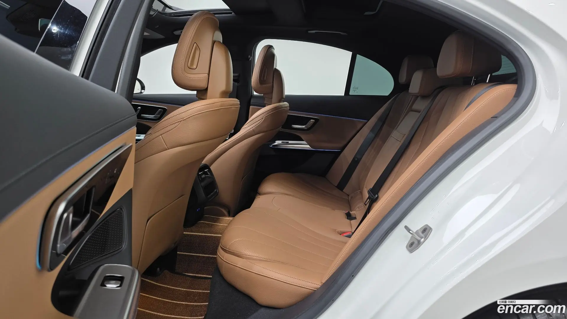 Mercedes-Benz E-Class E200 AMG Line 2024