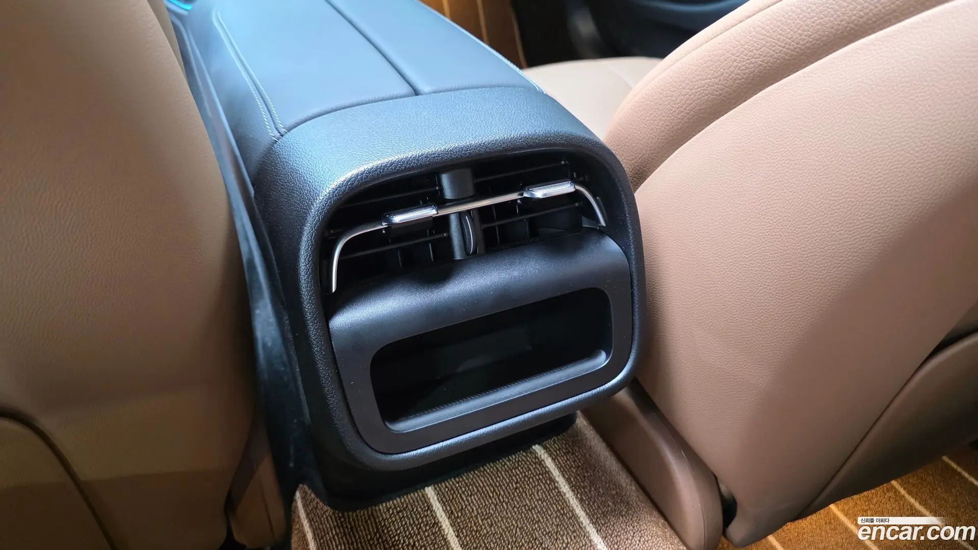 Mercedes-Benz E-Class E200 AMG Line 2024