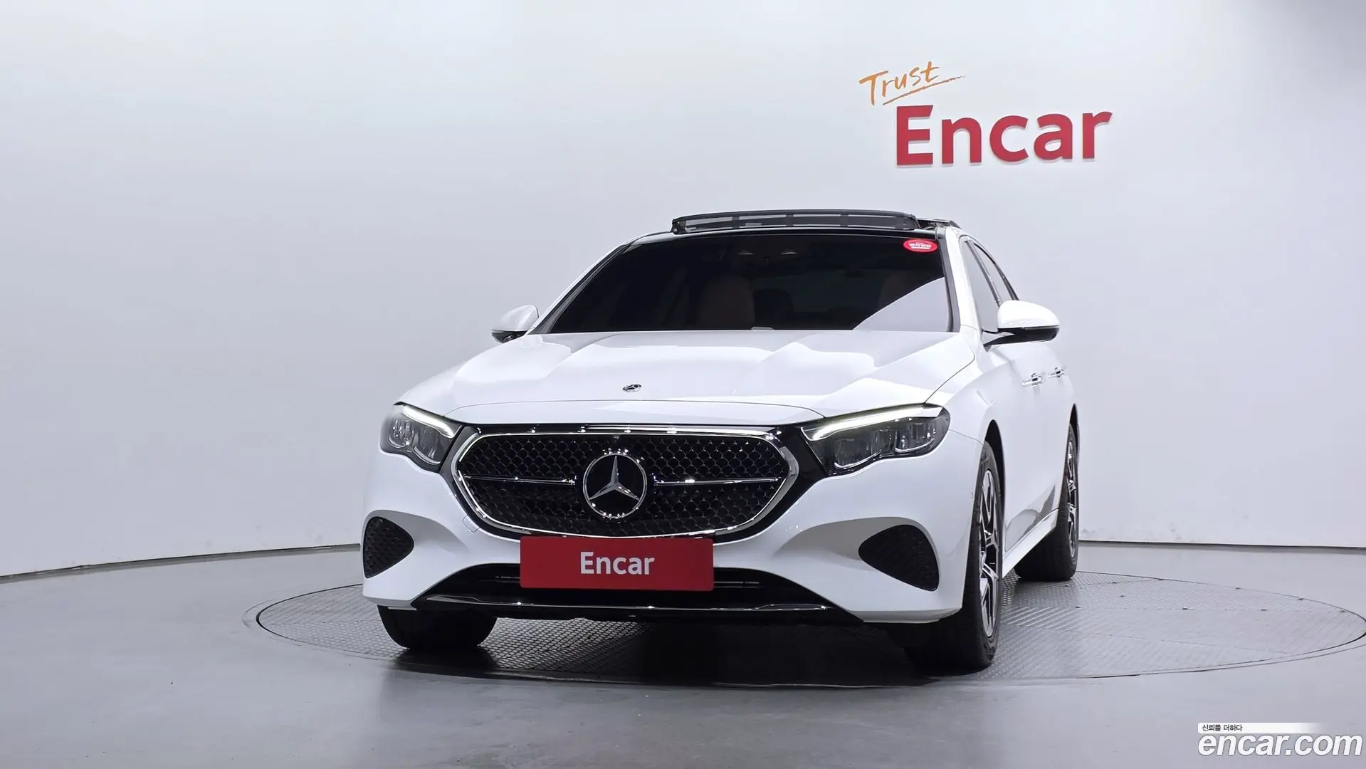 Mercedes-Benz E-Class E200 AMG Line 2024