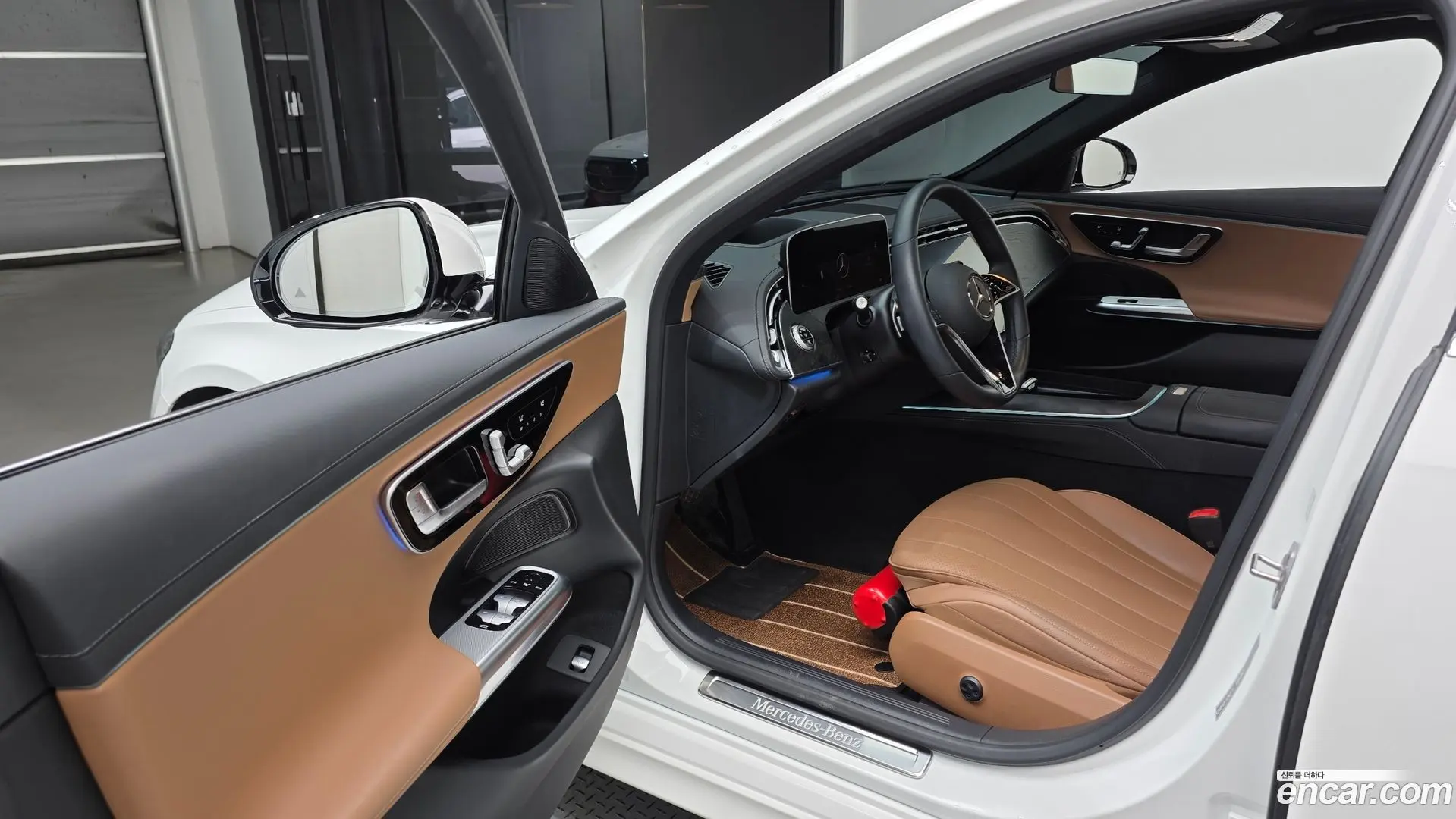 Mercedes-Benz E-Class E200 AMG Line 2024