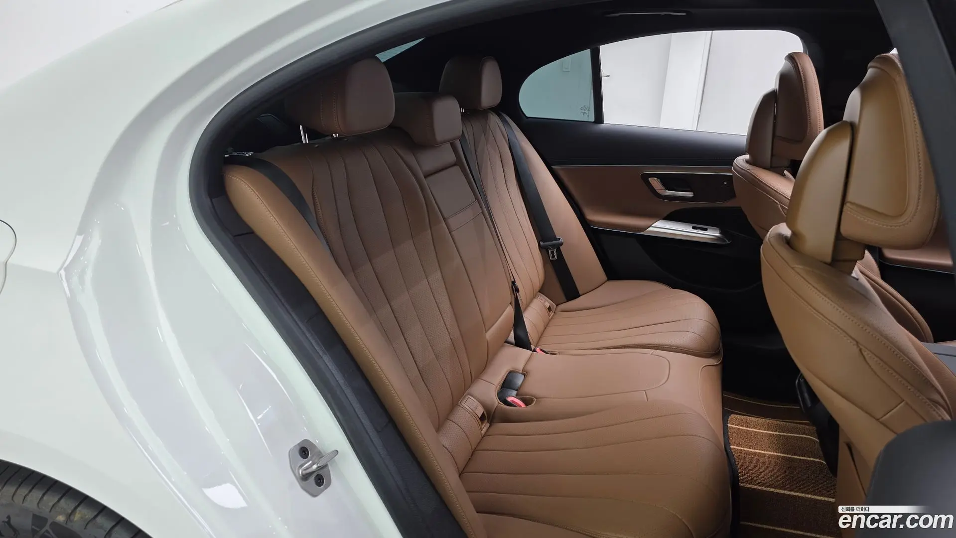 Mercedes-Benz E-Class E200 AMG Line 2024