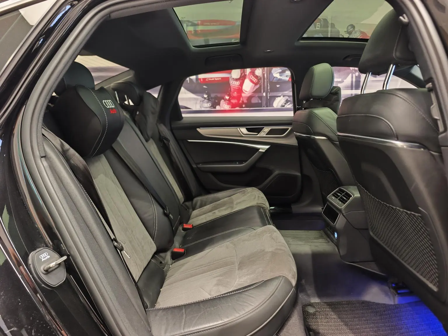 Audi A6L 2023 45 TFSI Select Dynamic