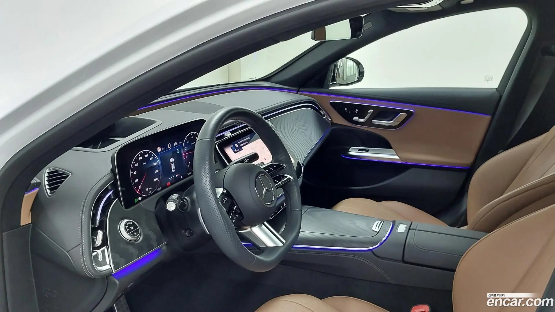 Mercedes-Benz E-Class E200 AMG Line 2024